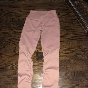 Beautiful light pink yoga pants...